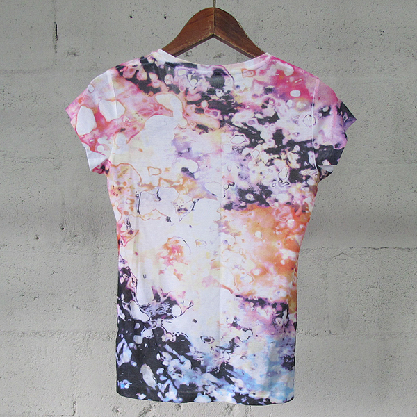 Calvin Klein(Ķ��Ŭ����) ��Ƽ �÷� �ΰ� ��� �ݼҸ� Ƽ [���빮��] �̹���3 - ���̺��� �߰���ǰ