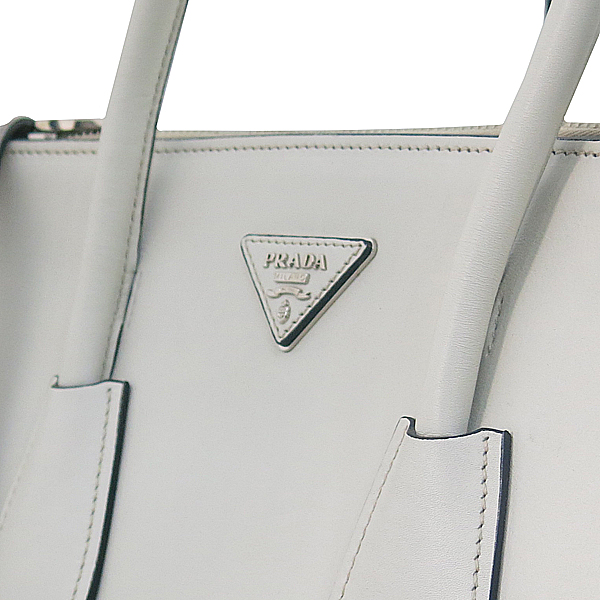 Prada(�����) BN2762 CITY ���̺��� ��� �׷��� ���� �ﰢ�ΰ� �������� ��Ʈ�� + �����Ʈ�� 2WAY[�λ꼾�Һ���] �̹���4 - ���̺��� �߰���ǰ