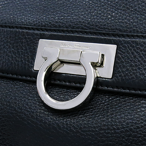 Ferragamo(��󰡸�) 21 A871 ���� ��ġ�� �ΰ� ��� ���Ǿ� ���� ���� ��Ʈ�� + ��� ��Ʈ�� �̹���4 - ���̺��� �߰���ǰ