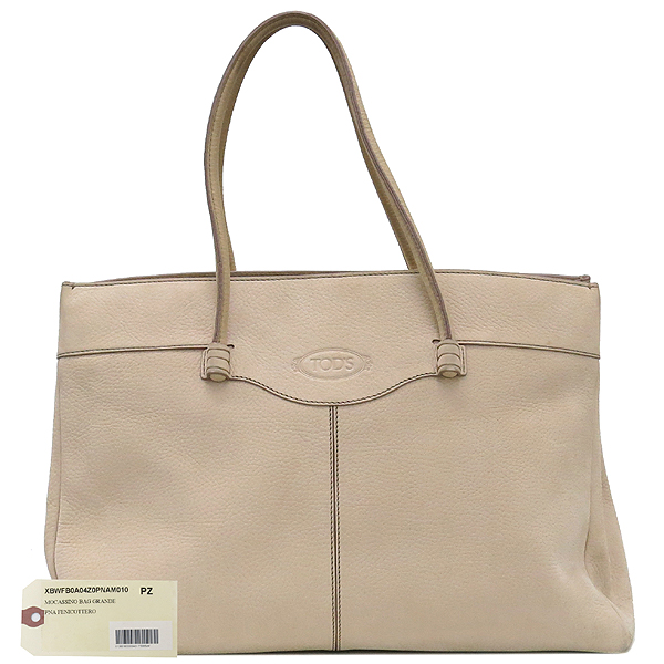 ����  �����