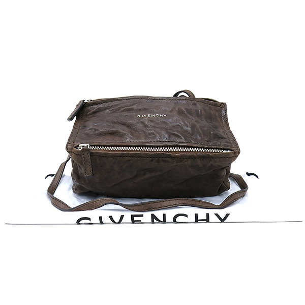 ����� �ǵ��� �̴� ũ�ν��� 