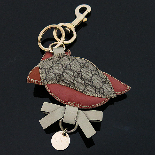 Gucci(����) 260773 GG�ΰ� PVC a parrot �޹��� �ִϸ� Ű Ȧ�� [�λ꼾�Һ���] �̹���2 - ���̺��� �߰���ǰ