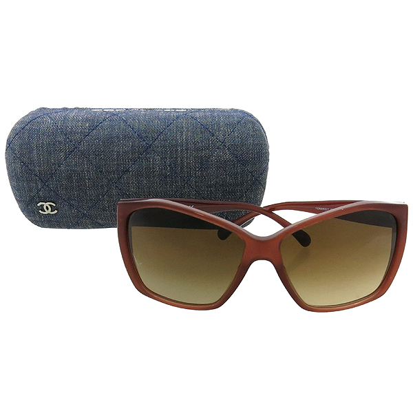 ����  ���۶�