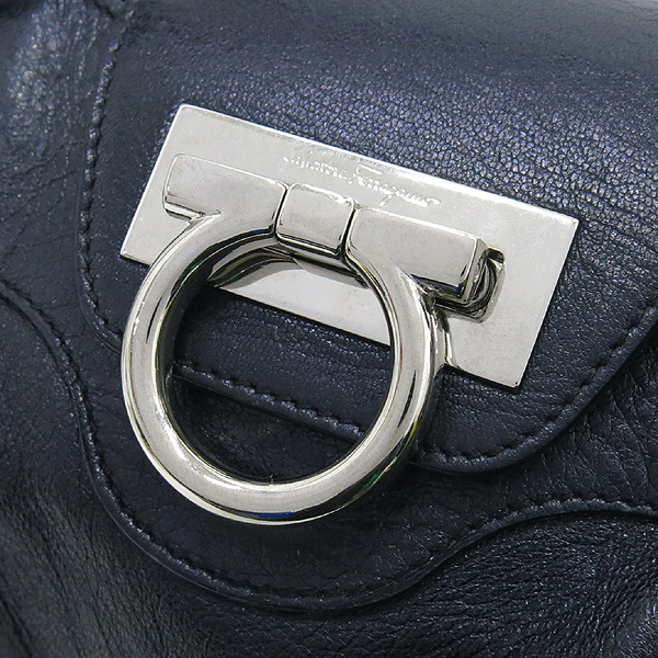 Ferragamo(��󰡸�) 21 6317 ���� ���� ���� ��ġ�� ��� ��Ʈ�� �̹���4 - ���̺��� �߰���ǰ