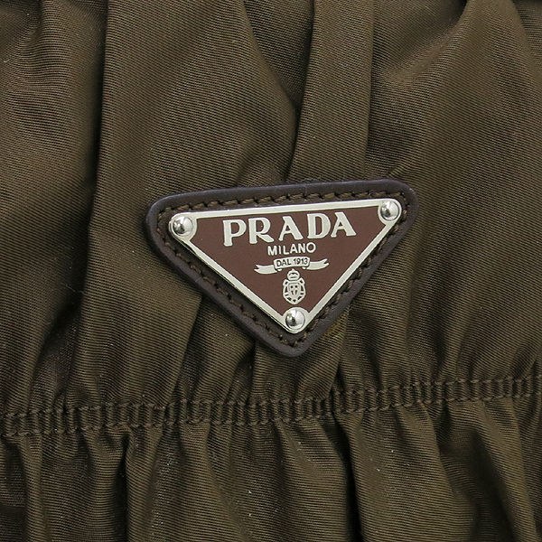 Prada(�����) BL0397 �ﰢ �ΰ� ��� �к긯 ������ ���� ��Ʈ�� + ��� ��Ʈ�� �̹���4 - ���̺��� �߰���ǰ