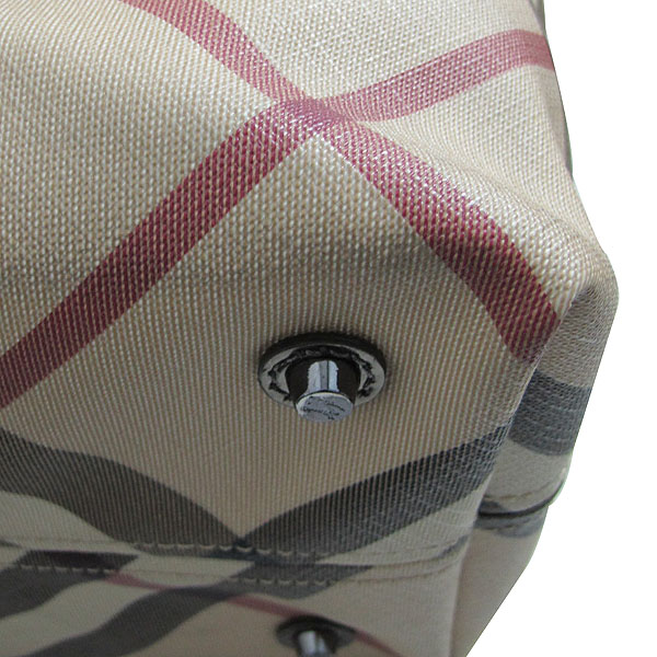 Burberry(������) ��� üũ PVC ���̴�Ʈ Ʈ���� ���� ����� [��õ��] �̹���5 - ���̺��� �߰���ǰ