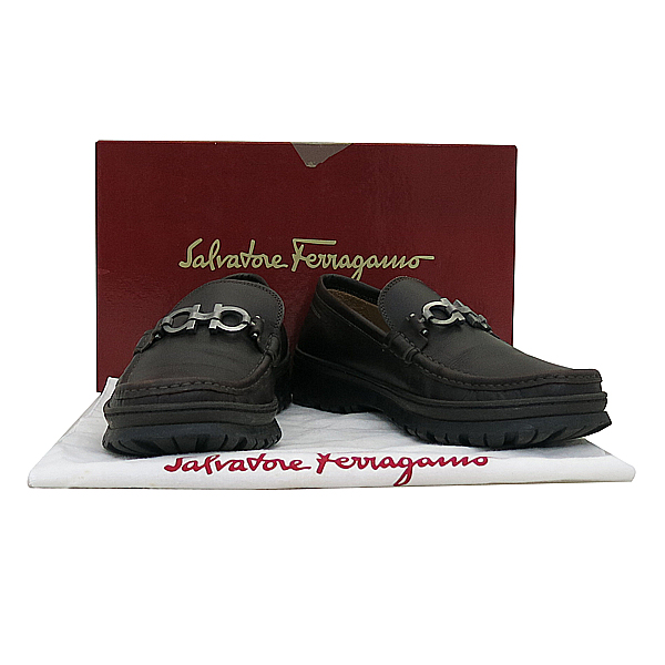 Ferragamo(󰡸) 0255683 GRIFONE ũ ΰ ġ 뱸 [λ꼾Һ]