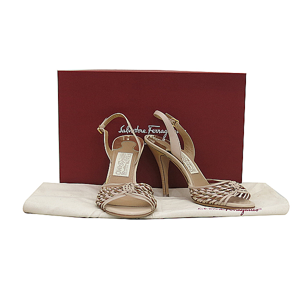 ��󰡸�  ����