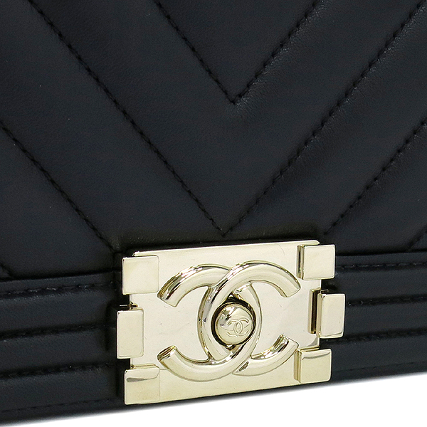 Chanel() 17Ż A67086Y25539 ̻ Chevron()  S  ü  ̹4 - ̺ ߰ǰ
