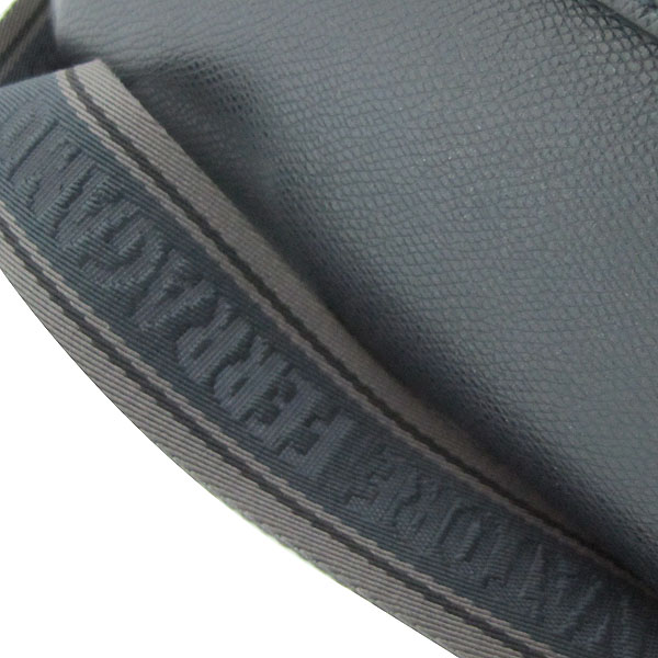 Ferragamo(��󰡸�) 24 8664 ī����Ų ũ�ν��� [��õ��] �̹���4 - ���̺��� �߰���ǰ