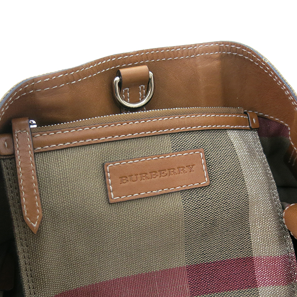 Burberry(������) ASHBY �ֽ��� üũ �к긯 ����� ȥ�� �ٰ� ����� [�λ꼾�Һ���] �̹���4 - ���̺��� �߰���ǰ