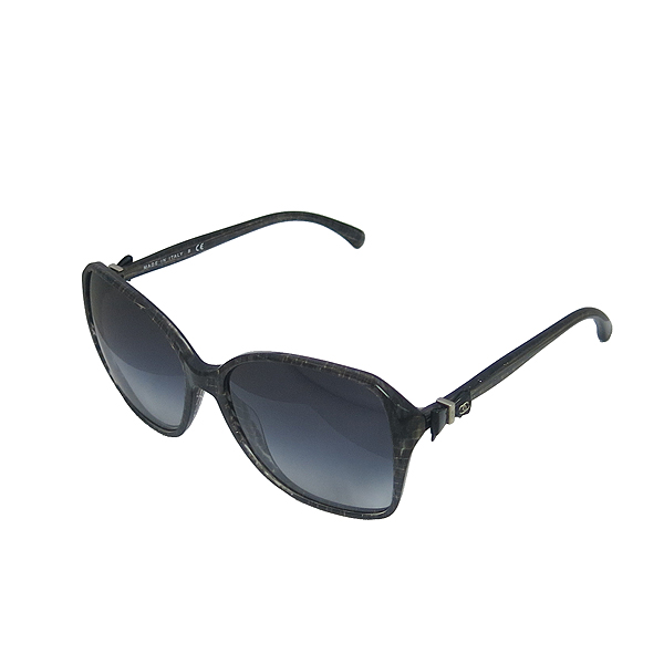 ����  ���۶�