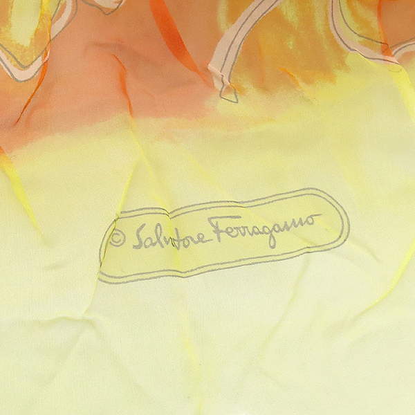 Ferragamo(��󰡸�) 100% ��ũ ��ī�� �̹���3 - ���̺��� �߰���ǰ