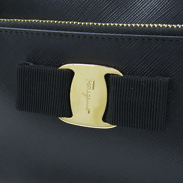 Ferragamo(��󰡸�) 21 F568 ����� LYDIA ���� ���ǾƳ� ���� ����ü�� ũ�ν��� �̹���3 - ���̺��� �߰���ǰ