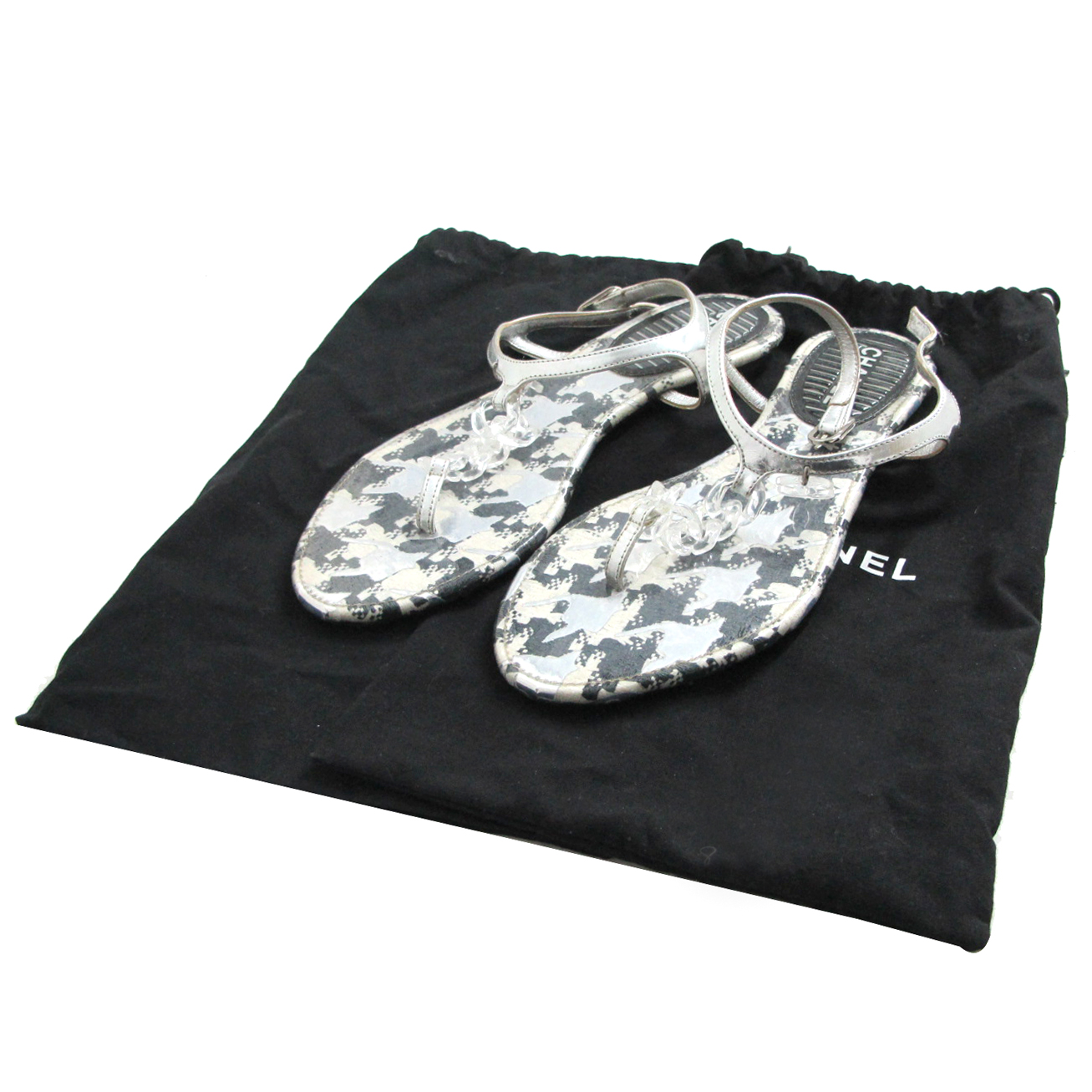 ����  ����