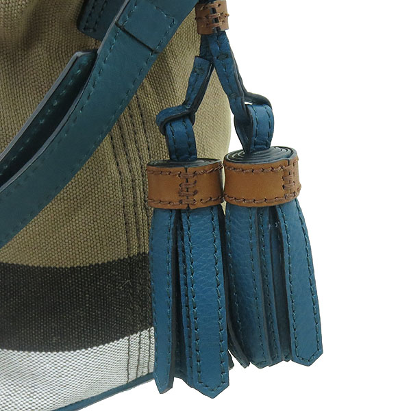 Burberry(������) 3982935 �̴ϻ����� �Ͽ콺üũ �к긯 ȣ�� 2WAY + ���� �Ŀ�ġ [�λ꼾�Һ���] �̹���4 - ���̺��� �߰���ǰ