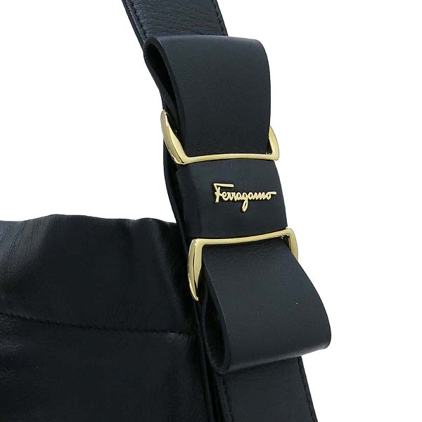 Ferragamo(��󰡸�) 21 D443 ���� ���� ������ ����� �̹���4 - ���̺��� �߰���ǰ