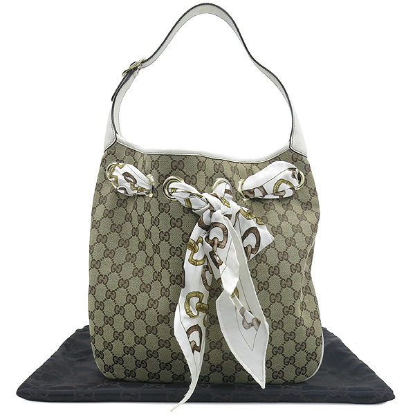 ����  �����