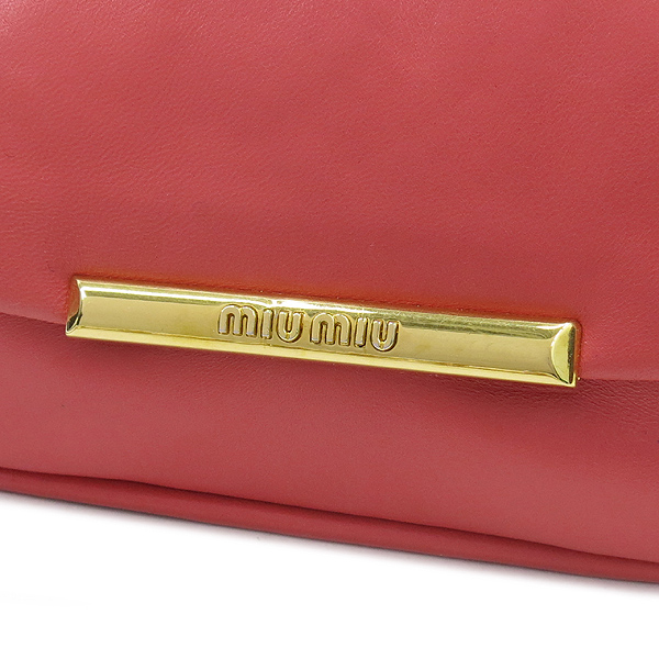 MiuMiu(�̿�̿�) ���� �ΰ� ��� ��ũ ���� ü�� ũ�ν��� �̹���4 - ���̺��� �߰���ǰ