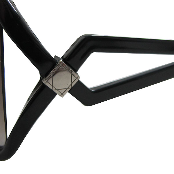 Dior(ũ����î���) D28IF ���� ���۶� [��õ��] �̹���5 - ���̺��� �߰���ǰ