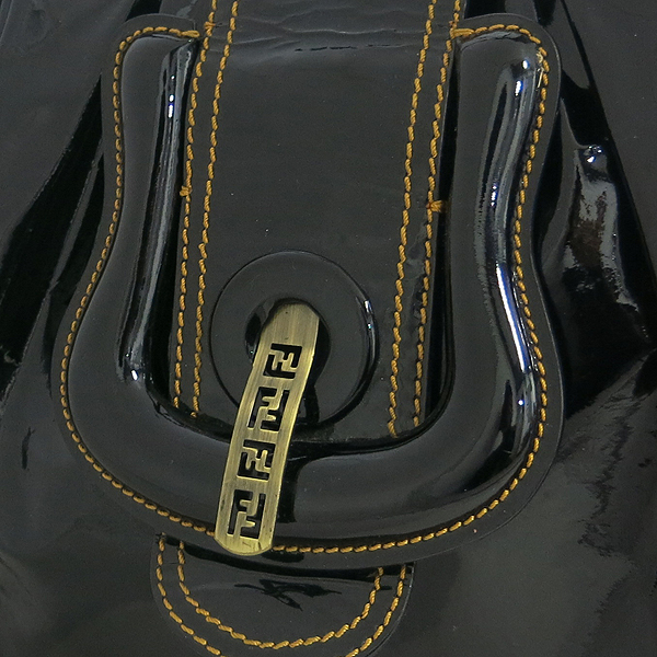 Fendi(���) 8BL102 ���� ���̴�Ʈ B�� ü�� ��Ʈ�� [���빮��] �̹���4 - ���̺��� �߰���ǰ