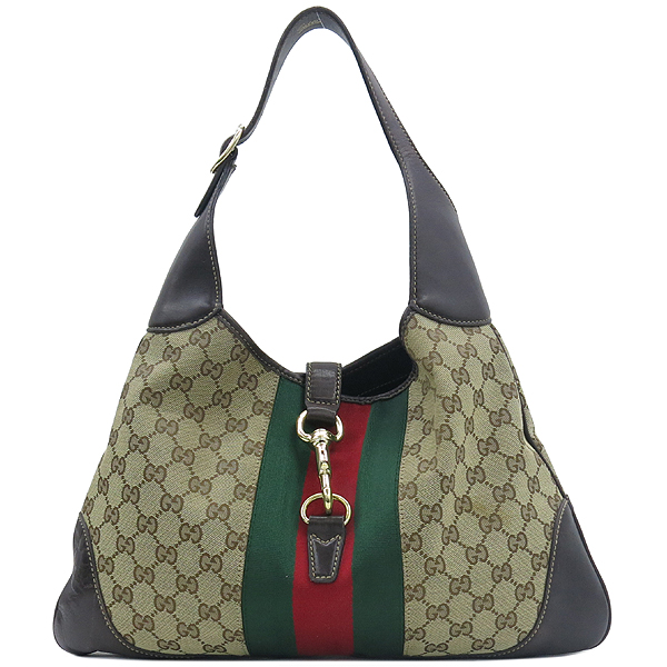 ����  �����