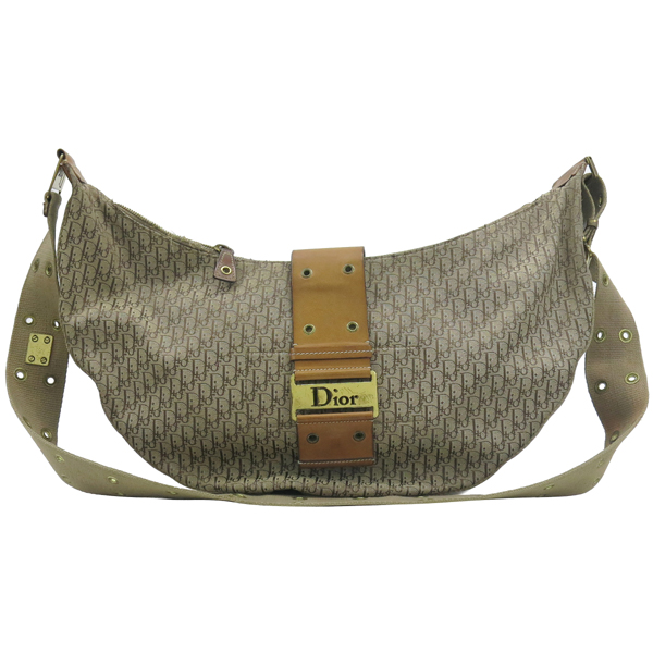 ���  �����