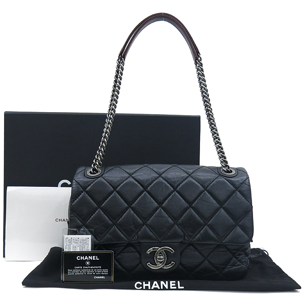 Chanel() Ƽ    Ƽ Żΰ ü  ÷ 