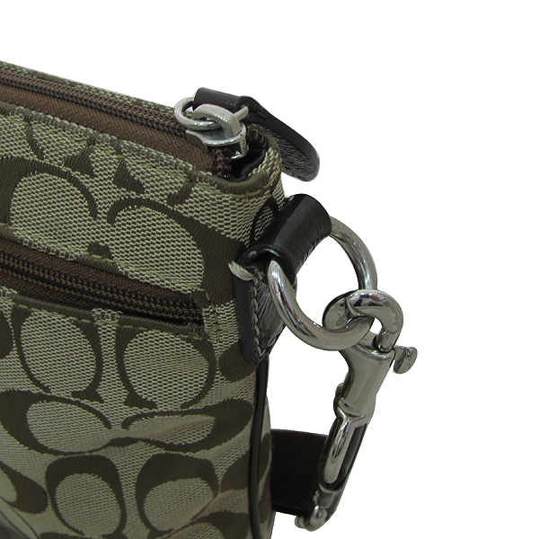 Coach(��ġ) �ñ׳�ó �ڰ��� ���� ���� Ʈ���� ũ�ν��� [��õ ������] �̹���3 - ���̺��� �߰���ǰ