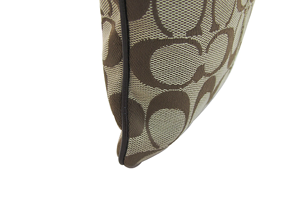 Coach(��ġ) �ñ׳�ó �ڰ��� ���� ���� Ʈ���� ũ�ν��� [��õ ������] �̹���4 - ���̺��� �߰���ǰ