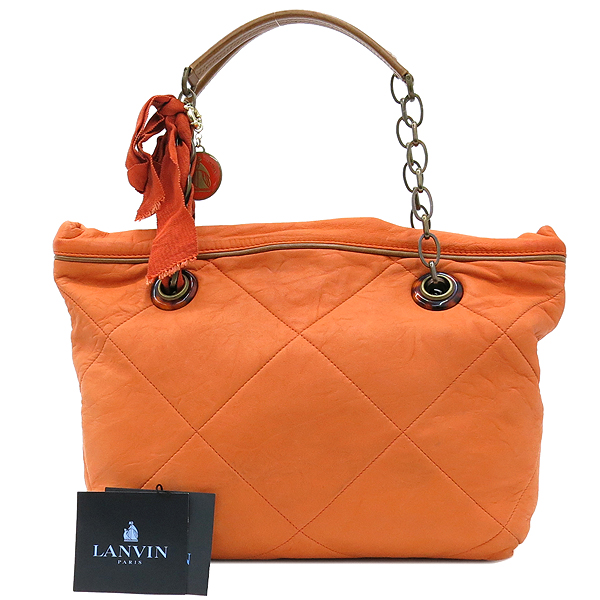 ����  �����