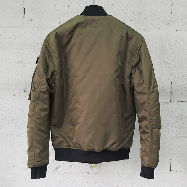 DSQUARED2(�������) 16FW S71AM0761 īŰ �÷� �ΰ� ��ġ MA-1 ���� ���� [���빮��] �̹���3 - ���̺��� �߰���ǰ