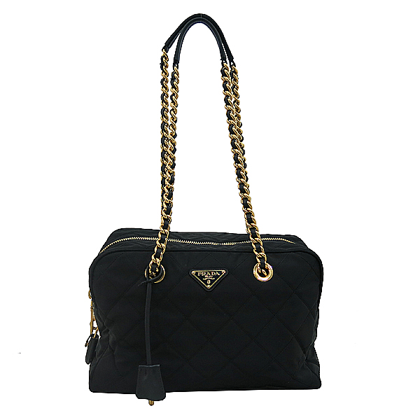 �����  �����