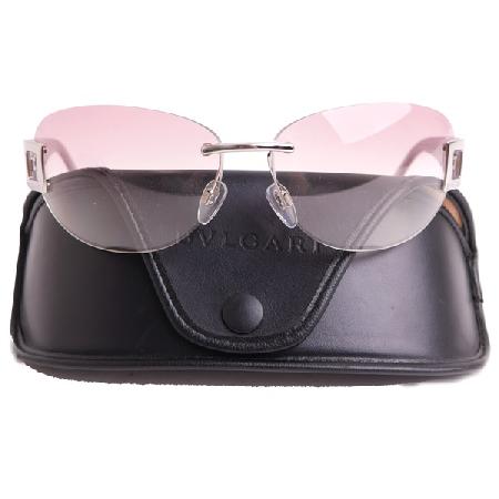 �Ұ���  ���۶�