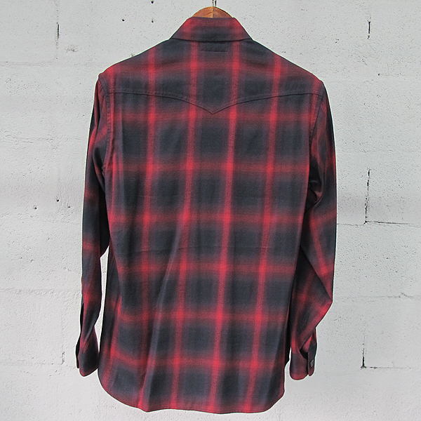 SAINTLAURENT PARIS(���ζ��ĸ�) 15AW 396678 Y942I ���� �ö��� ������ ������ ���� [���빮��] �̹���3 - ���̺��� �߰���ǰ