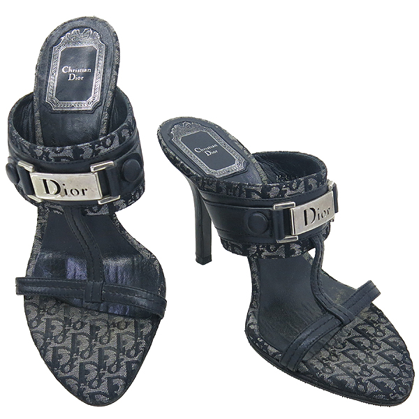 ���  ����