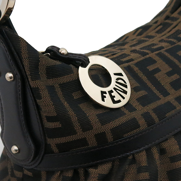 Fendi(���) 8BR448 FF�ΰ� �к긯 ��ũ���� ���� Ʈ���� ��ī ����� [�λ꼾�Һ���] �̹���4 - ���̺��� �߰���ǰ