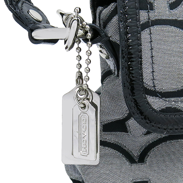 Coach(��ġ) 18136 �׷��� �÷� �ñ״�ó �ɾ�Ʈ ��� �� ũ�ν��� �̹���4 - ���̺��� �߰���ǰ