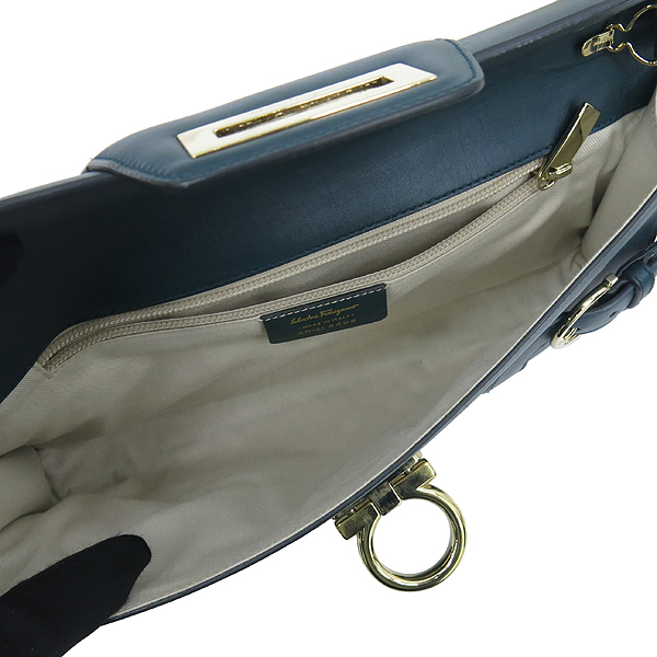 Ferragamo(��󰡸�) 21 4408 ��ũ�׸� ���� ��ġ�� ����ΰ� �� ��� �÷� Ŭ��ġ ����� �̹���5 - ���̺��� �߰���ǰ