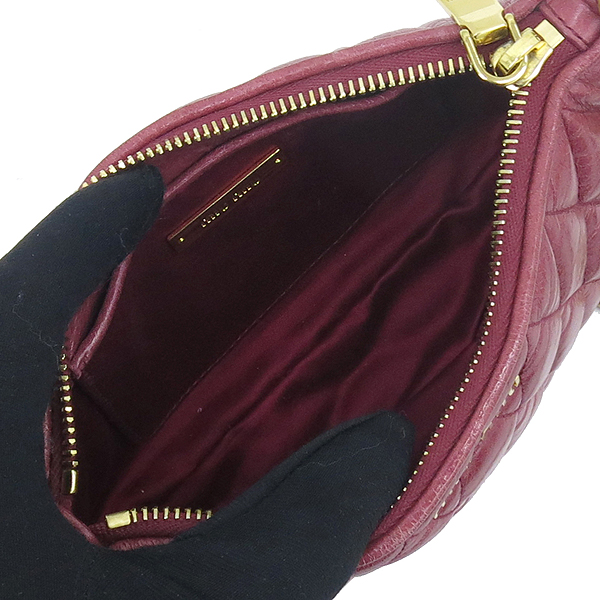 MiuMiu(�̿�̿�) ��Ʈ��� ���� ���� �ΰ�ü�� �̴� ����� ũ�ν��� �̹���5 - ���̺��� �߰���ǰ