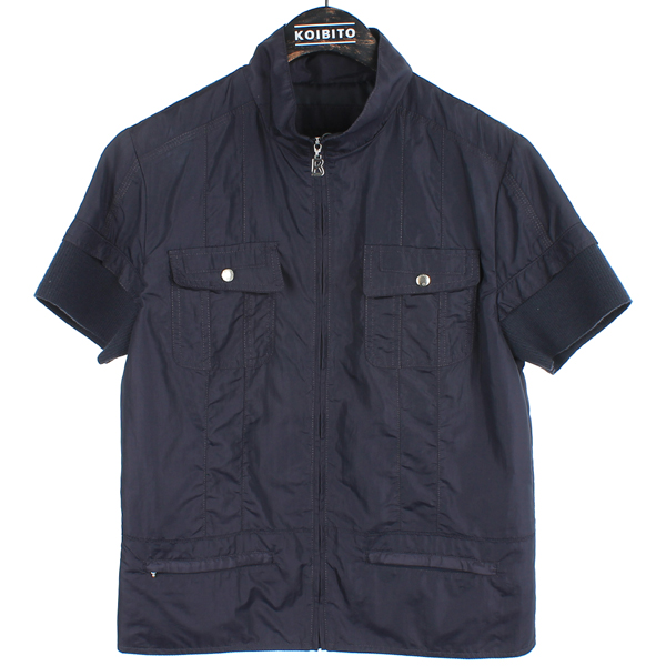 ���׳�  ����