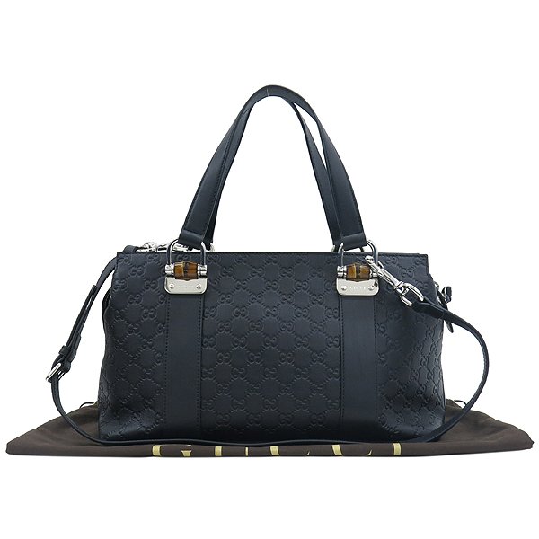 ����  �����