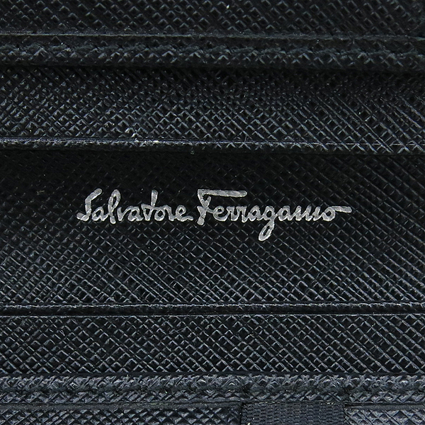 Ferragamo(��󰡸�) 22 4634 ���� ���ǾƳ� ��ġ�� ����ΰ� ��� ������ �̹���3 - ���̺��� �߰���ǰ