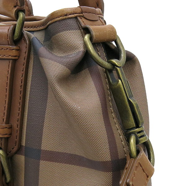 Burberry(������) 3742796 �� ��� üũ PVC ���� ���� Ʈ���� ��Ʈ�� + ��� ��Ʈ�� �̹���4 - ���̺��� �߰���ǰ