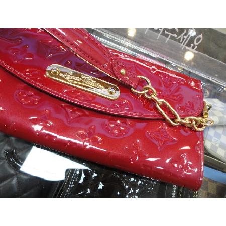 Louis Vuitton(���̺���) M93543 ���׷� ������ ���º��ٸ� Ŭ��ġ �� ����� w �̹���5 - ���̺��� �߰���ǰ