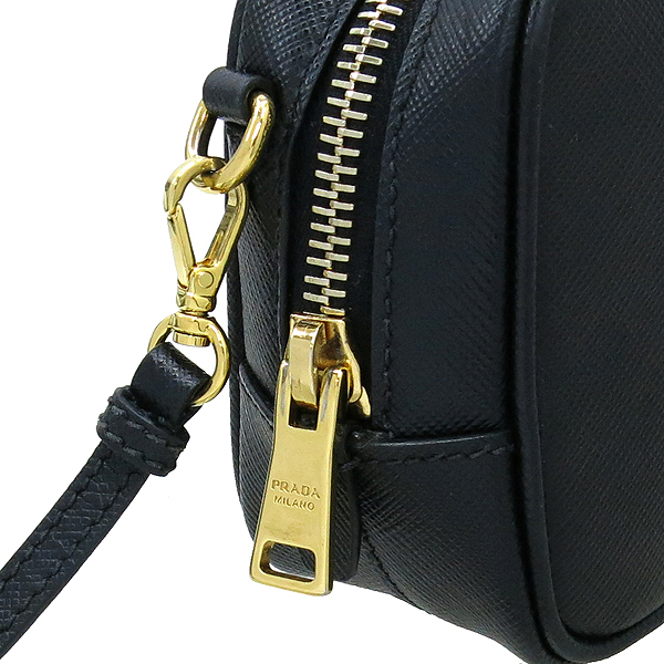 Prada(�����) 1N1674 ���� �÷� ���ǾƳ� �̴� �ڽ���ƽ �Ŀ�ġ ũ�ν��� �̹���3 - ���̺��� �߰���ǰ