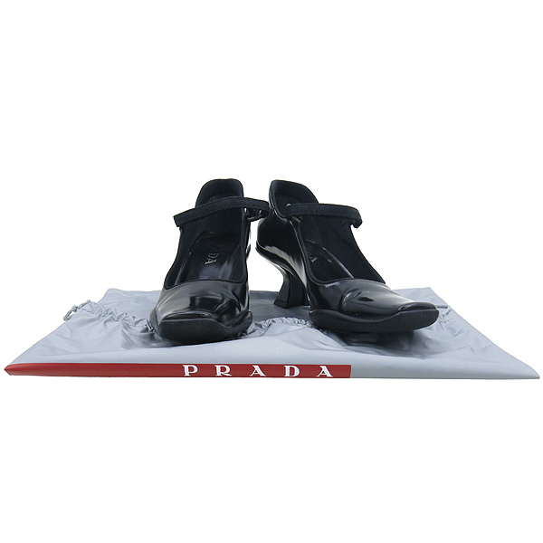 �����  ����