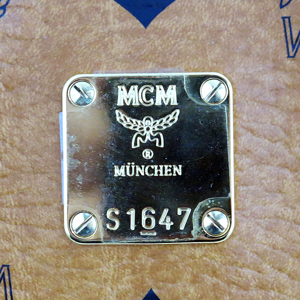 MCM(������) MWP0AVI18CO001 ���� �ΰ� ���佺 ī�� �÷� ���� 2WAY [���빮��] �̹���4 - ���̺��� �߰���ǰ