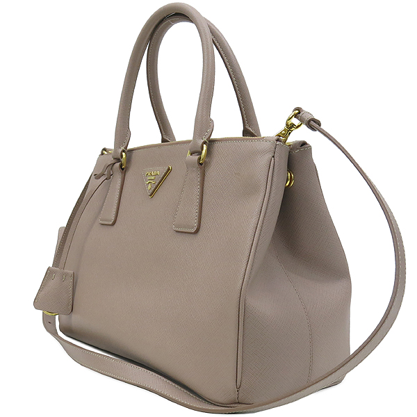 Prada(�����) BN1801 SAFFIANO LUX ���ǾƳ� ���� �ε���ũ �ﰢ ����ΰ� ��Ʈ�� + �����Ʈ�� 2WAY �̹���3 - ���̺��� �߰���ǰ