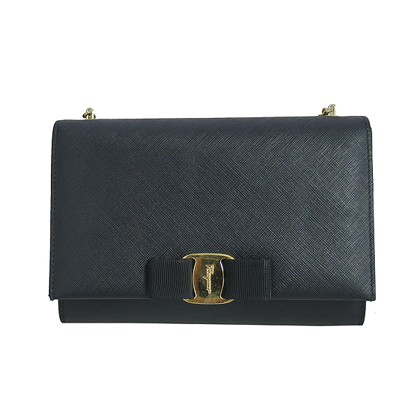 Ferragamo(��󰡸�) 22 B558 ���� ���ǾƳ� ���� ��� ���� ü�� ũ�ν��� [���빮��] �̹���2 - ���̺��� �߰���ǰ